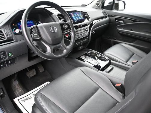 2022 Honda Pilot Touring 8-Passenger