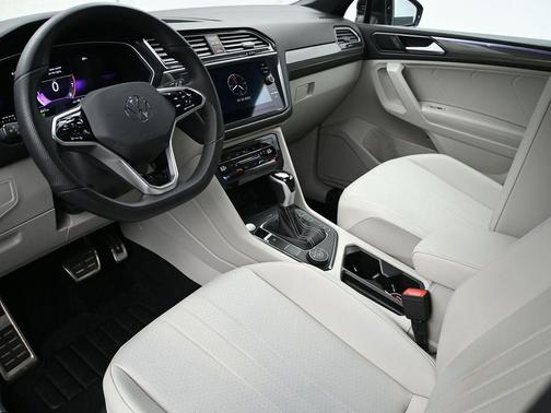 2024 Volkswagen Tiguan 2.0T SE R-Line Black 4MOTION
