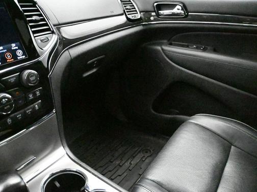 Granite Crystal Metallic Clearcoat 2021 Jeep Grand Cherokee Overland