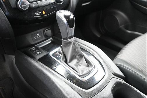 Gun Metallic 2019 Nissan Rogue SV