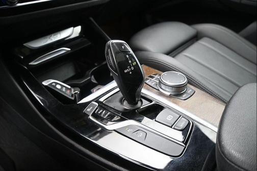 Mineral White Metallic 2018 BMW X3 xDrive30i