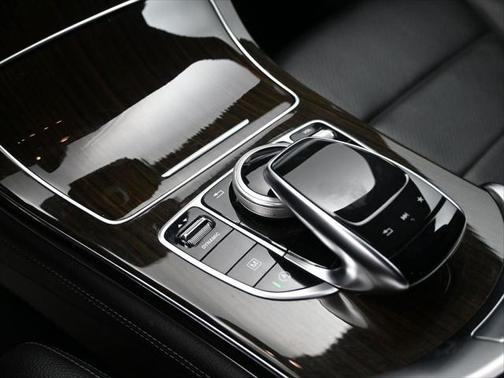 2017 Mercedes-Benz GLC 300 Base