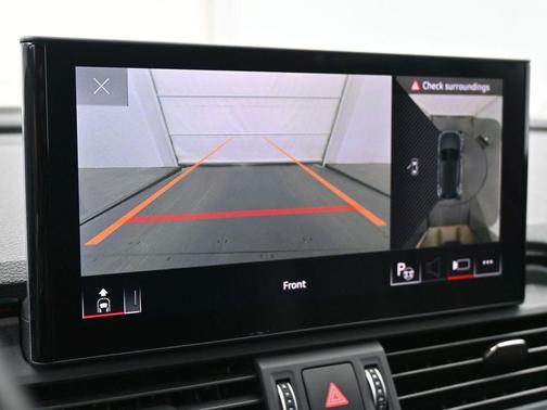 2022 Audi Q5 45 S line Prestige