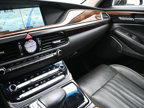 2017 Genesis G90 Premium