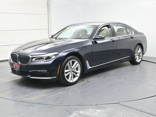 2018 BMW 750 i xDrive