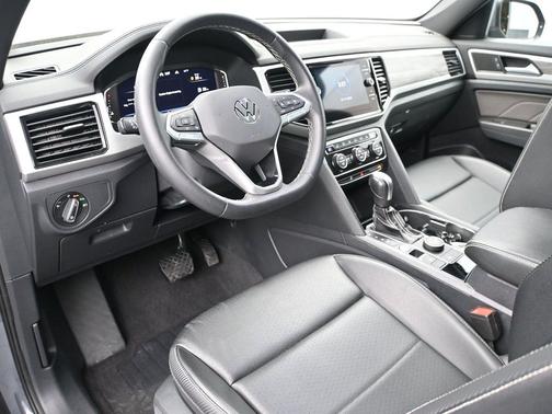 2022 Volkswagen Atlas Cross Sport 3.6L V6 SE w/Technology