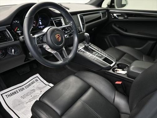 2018 Porsche Macan Base