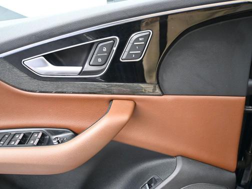 2019 Audi Q7 55 Premium Plus