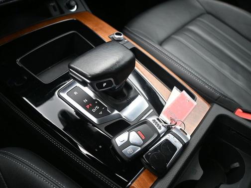 2021 Audi Q5 45 Premium Plus