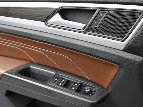 2023 Volkswagen Atlas 3.6L SE w/Technology