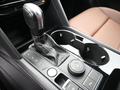 2023 Volkswagen Atlas 3.6L SE w/Technology