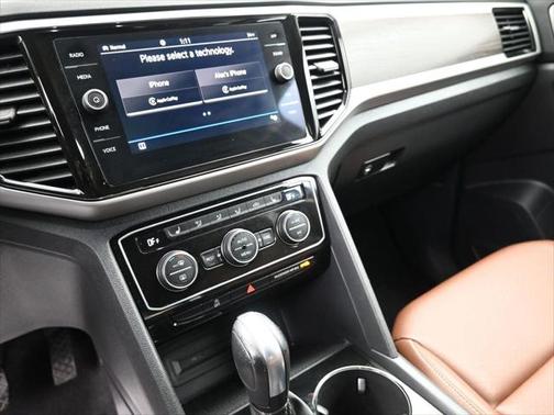 2023 Volkswagen Atlas 3.6L SE w/Technology