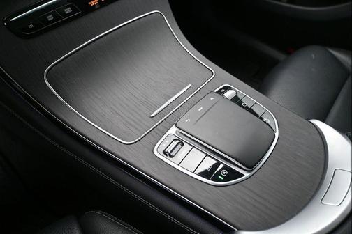 Selenite Grey Metallic 2020 Mercedes-Benz GLC 300 4MATIC