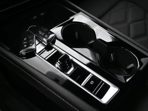 2024 Volkswagen Atlas 2.0T SE w/Technology 4MOTION