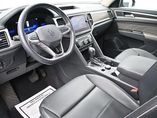 2022 Volkswagen Atlas 3.6L SE w/Technology