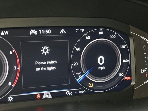 2022 Volkswagen Atlas 3.6L SE w/Technology