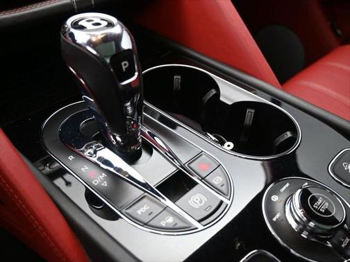2021 Bentley Bentayga Hybrid AWD
