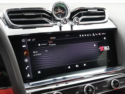 2021 Bentley Bentayga Hybrid AWD