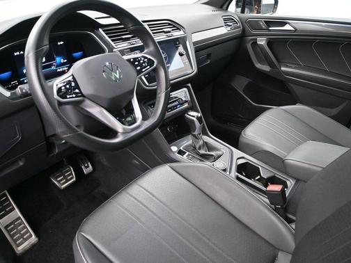 2023 Volkswagen Tiguan 2.0T SE R-Line Black 4MOTION