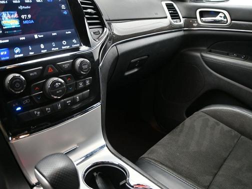 2021 Jeep Grand Cherokee SRT