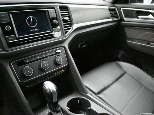 2022 Volkswagen Atlas 2.0T SE