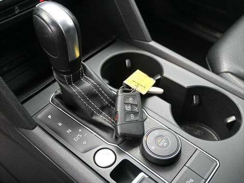 2021 Volkswagen Atlas 3.6L SE w/Technology