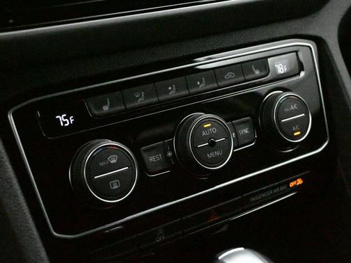 2022 Volkswagen Atlas 2.0T SE w/Technology 4MOTION