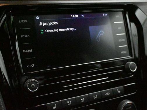 2022 Volkswagen Passat 2.0T Limited Edition