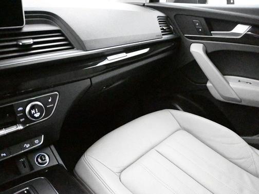 Matador Red Metallic 2018 Audi Q5 2.0T Premium Plus