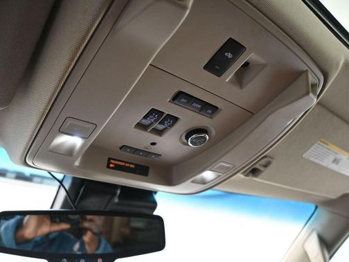 2015 Cadillac Escalade Luxury