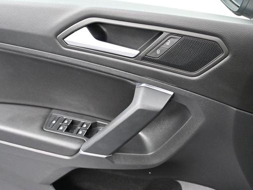 2020 Volkswagen Tiguan 2.0T SE R-Line Black 4MOTION
