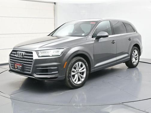 2019 Audi Q7 55 Premium Plus