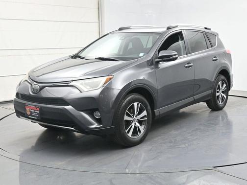 Magnetic Gray Metallic 2018 Toyota RAV4 XLE