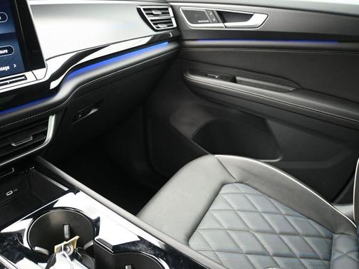 2025 Volkswagen Atlas Cross Sport 2.0T SEL Premium