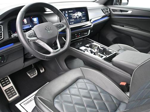 2025 Volkswagen Atlas Cross Sport 2.0T SEL Premium