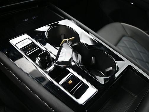 2025 Volkswagen Atlas Cross Sport 2.0T SEL Premium