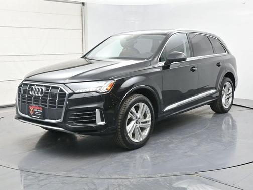 Mythos Black Metallic 2022 Audi Q7 55 Prestige