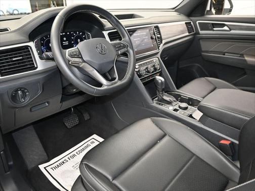 2023 Volkswagen Atlas Cross Sport 2.0T SE w/Technology 4MOTION