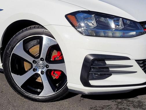 2018 Volkswagen Golf GTI 2.0T S 4-Door