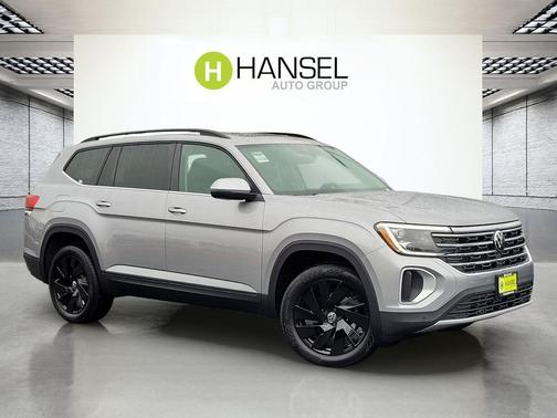 2026 Volkswagen Atlas 2.0T SE w/Technology 4MOTION