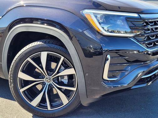 2025 Volkswagen Atlas 2.0T SEL Premium R-Line 4MOTION