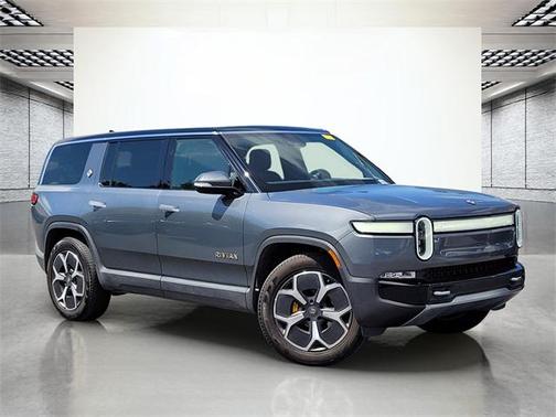 2023 Rivian R1S Adventure