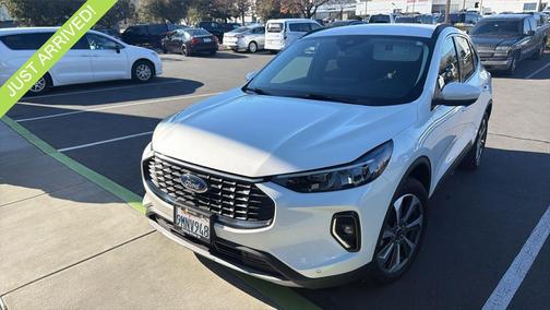 2023 Ford Escape Platinum