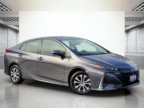 2022 Toyota Prius Prime LE