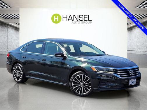 2022 Volkswagen Passat 2.0T Limited Edition