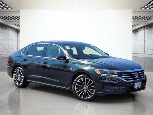 2022 Volkswagen Passat 2.0T Limited Edition