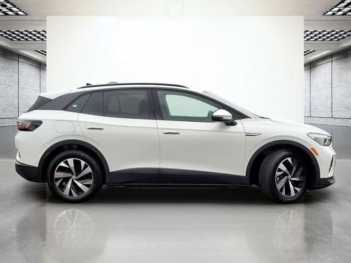 2025 Volkswagen ID.4 Pro