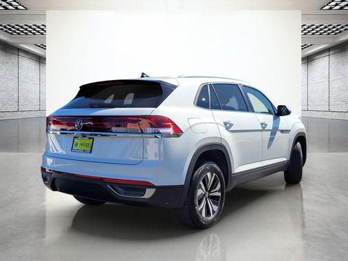 2025 Volkswagen Atlas Cross Sport 2.0T SE