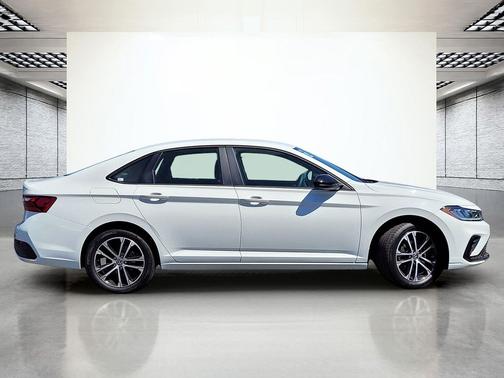 2025 Volkswagen Jetta 1.5T Sport