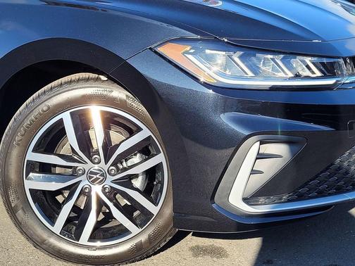 2026 Volkswagen Jetta 1.4T SE